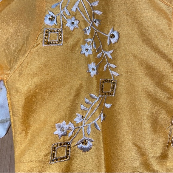 Indian Suit for Children, Yellow/ Gold w/ tassels - Picture 2 of 8